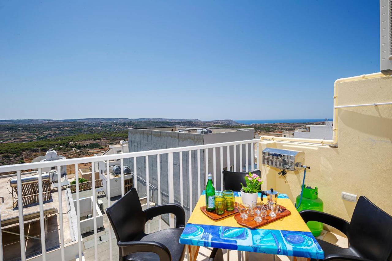 Summer Breeze Apartment With Panoramic Terrace - By Getawaysmalta Mellieħa Exteriér fotografie
